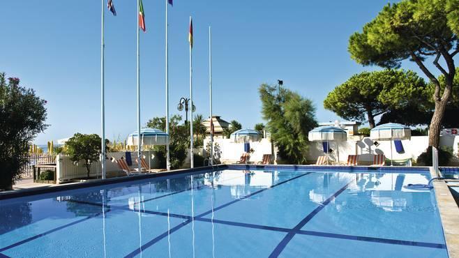 Hotel Ambasciatori Palace 리도 디 예솔로 외부 사진