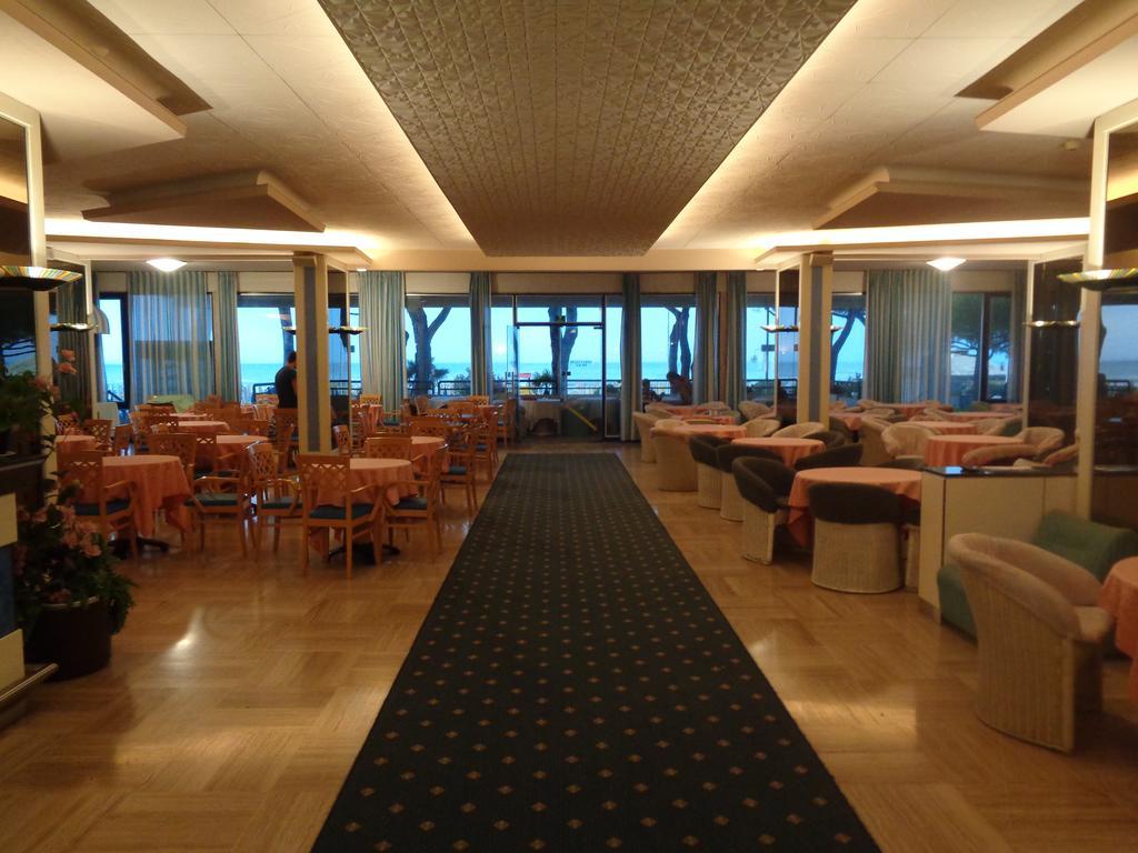 Hotel Ambasciatori Palace 리도 디 예솔로 외부 사진